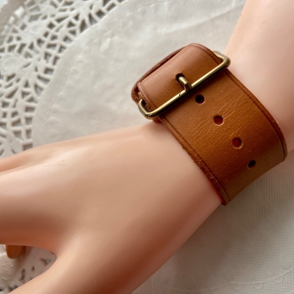 Louis Vuitton Luggage Name Tag and Strap-Bracelet Set (S) - Picture 5 of 13